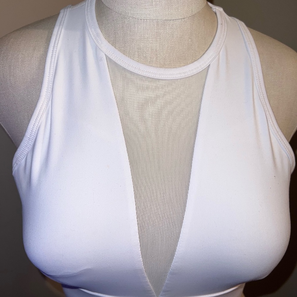 Crop top - Picture 2 of 4